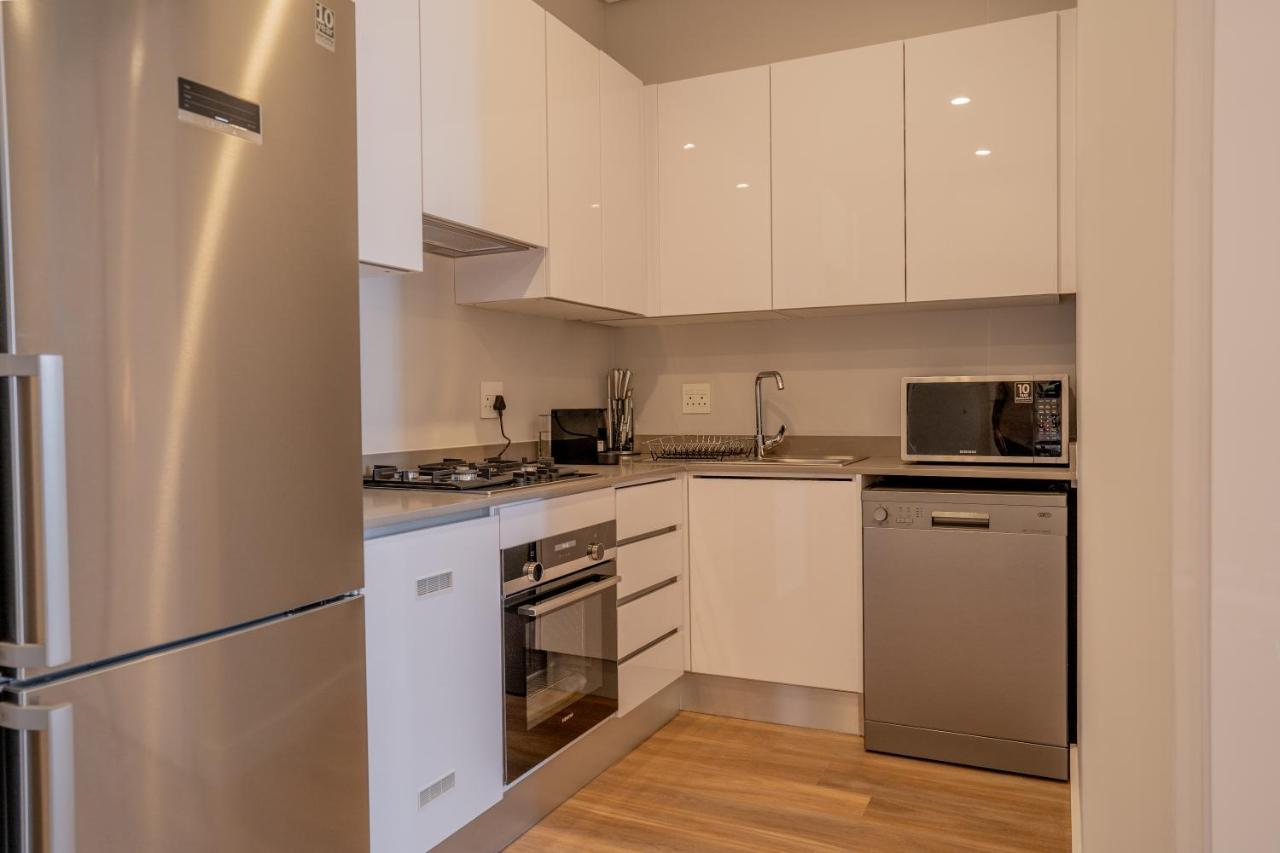 Reserved Suites Illovo โจฮันเนสเบิร์ก ภายนอก รูปภาพ