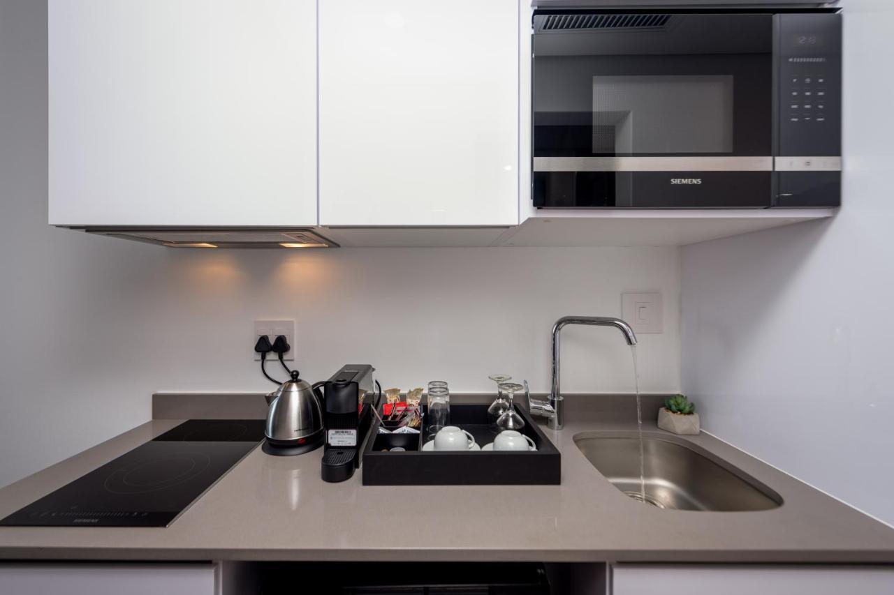 Reserved Suites Illovo โจฮันเนสเบิร์ก ภายนอก รูปภาพ