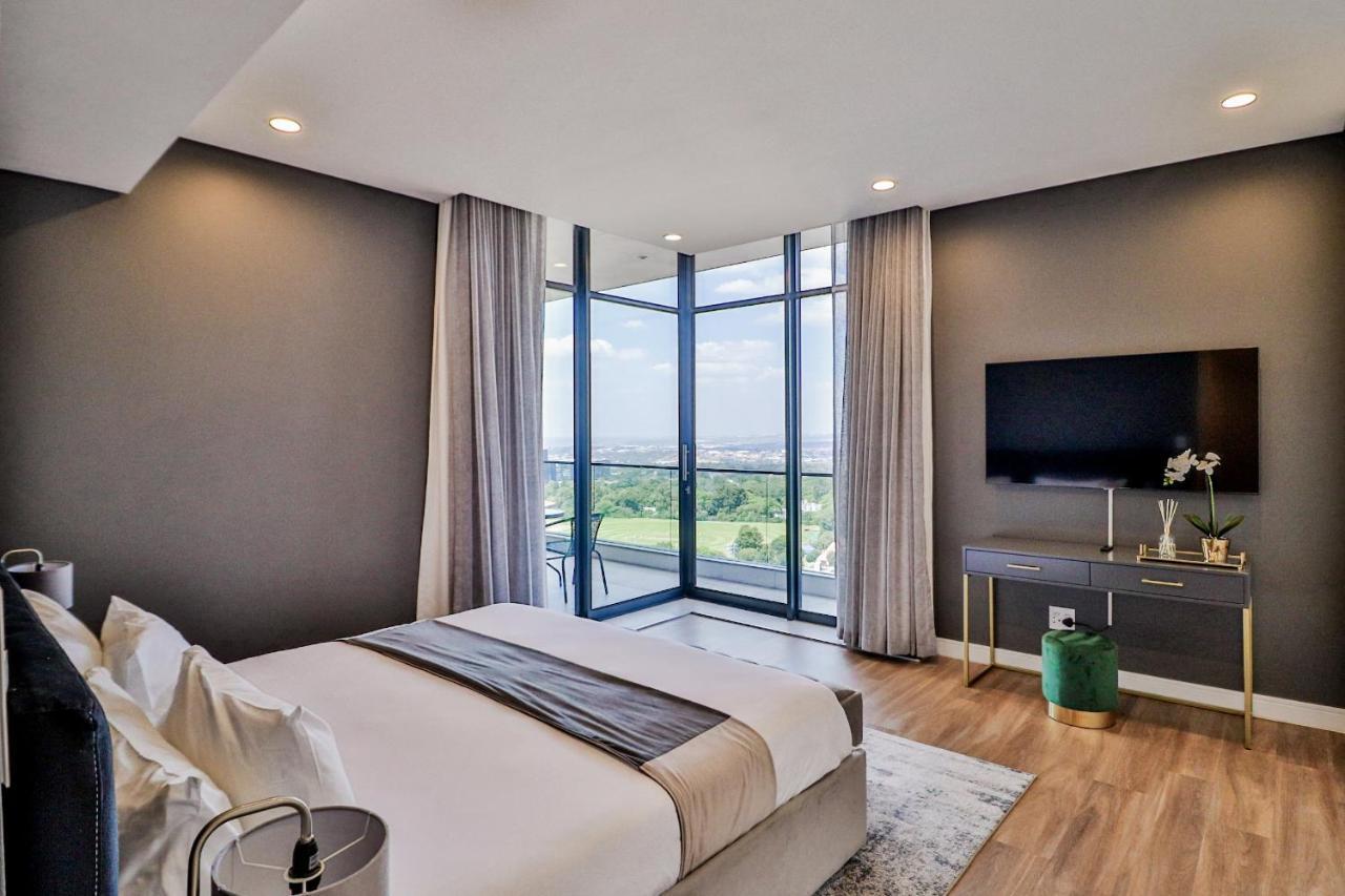 Reserved Suites Illovo โจฮันเนสเบิร์ก ภายนอก รูปภาพ