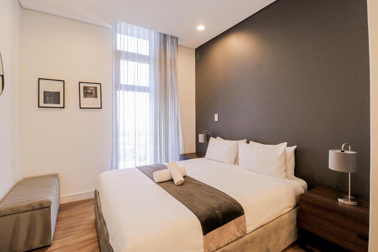 Reserved Suites Illovo โจฮันเนสเบิร์ก ภายนอก รูปภาพ